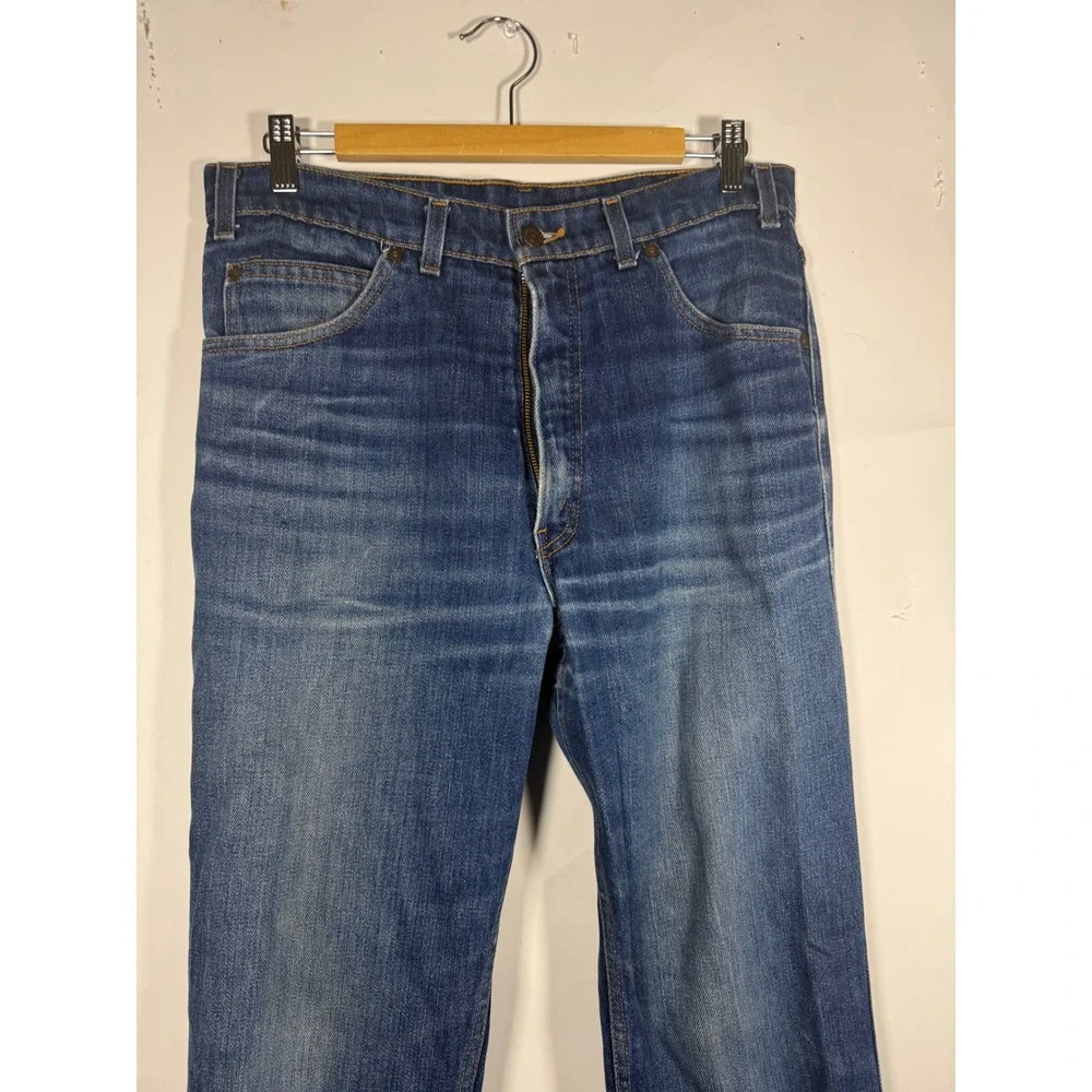 Vintage Levi's Movin On Blue Jeans Mens 32x32 Straight Leg Denim Medium Wash